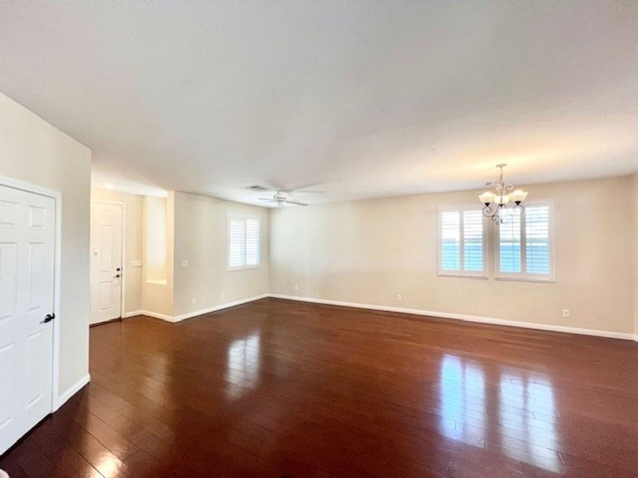 18 Blue Valley Dr - Photo 4 of 42