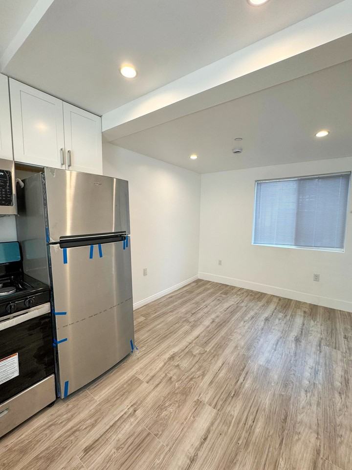 1027-1031 Chestnut Avenue - Photo 6 of 18