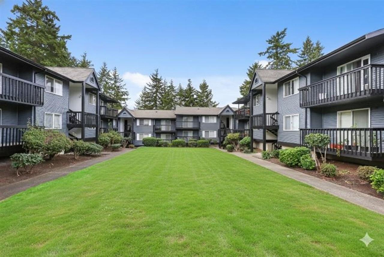 Nantucket Garden - Photo 2 of 16