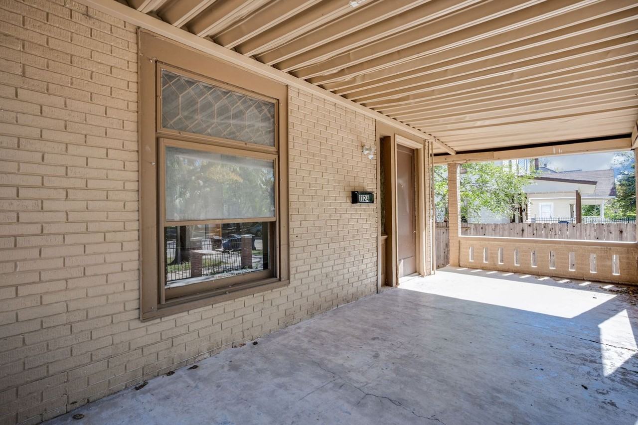 1124 North Market Street - Photo 2 of 36