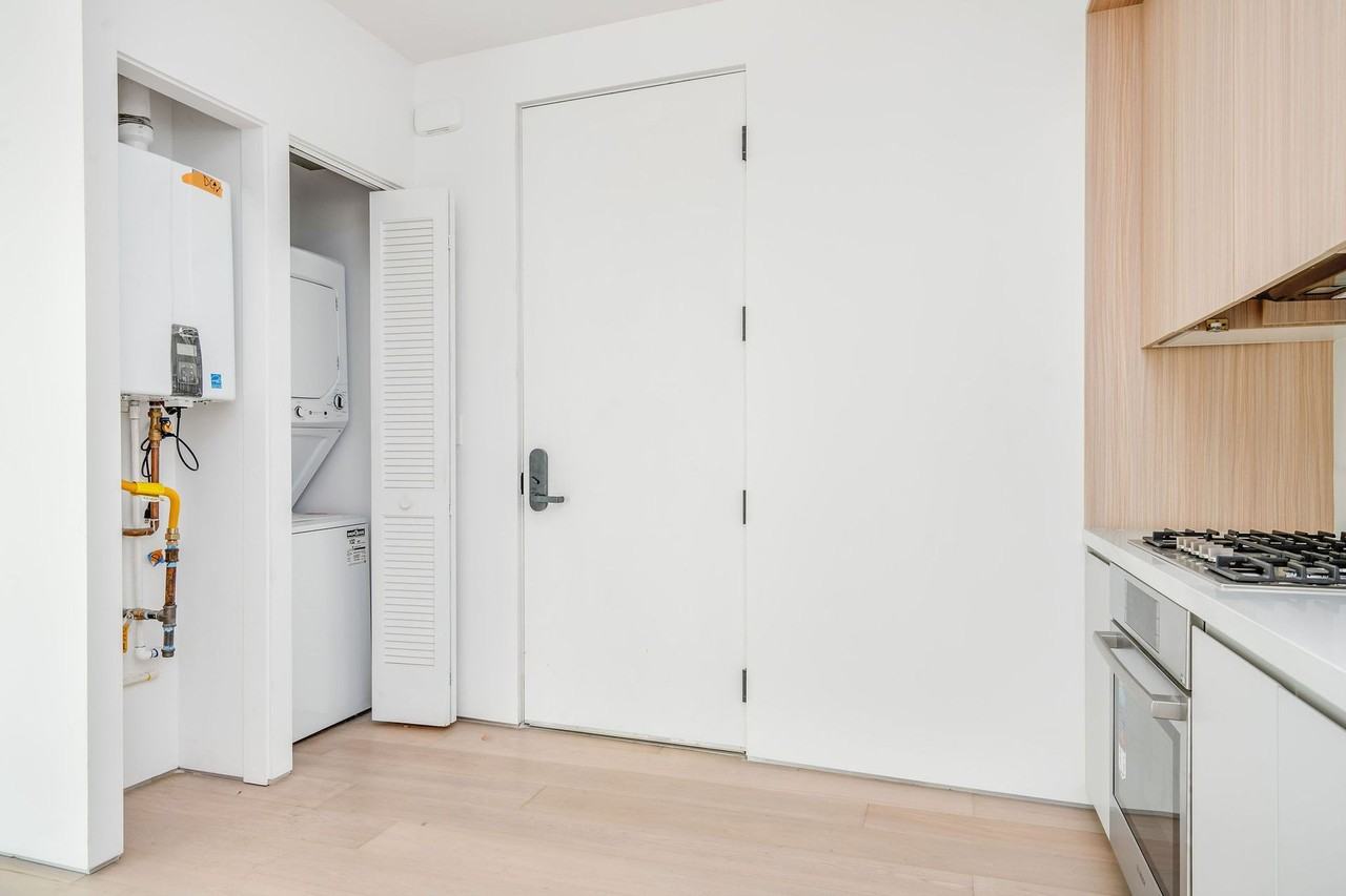 The Samson - Photo 2 of 50