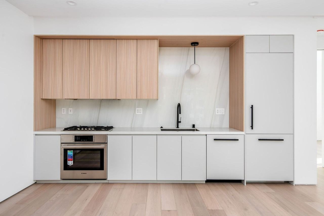 The Samson - Photo 5 of 50