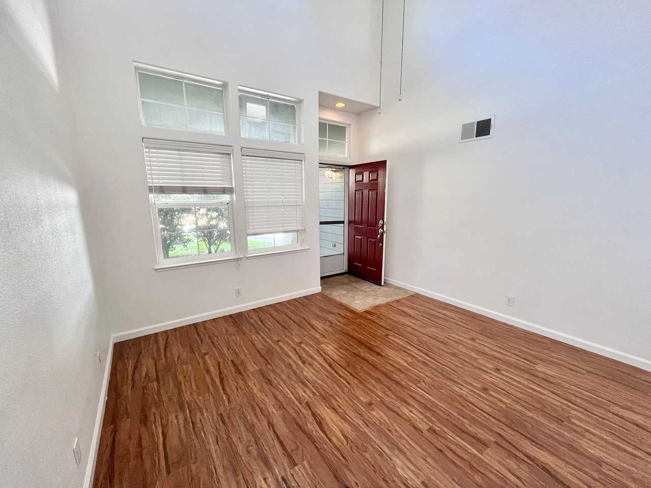 2490 Halsey Cir - Photo 6 of 35