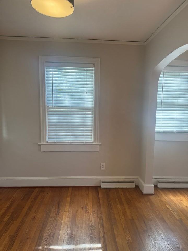 219 Vintage Ave - Photo 6 of 33