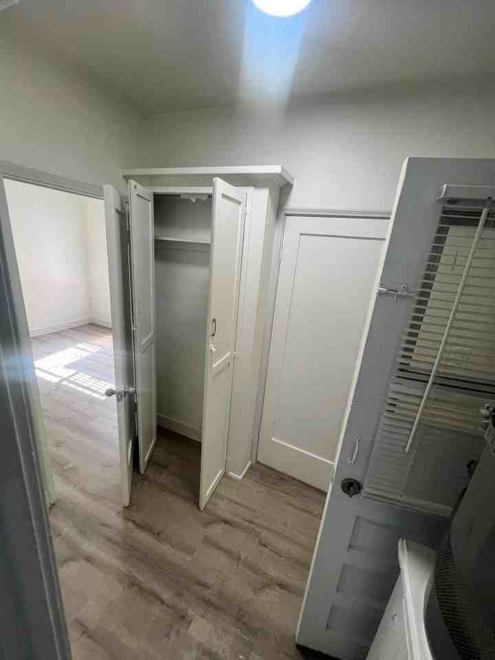 2920 Santa Ana St - Photo 4 of 14