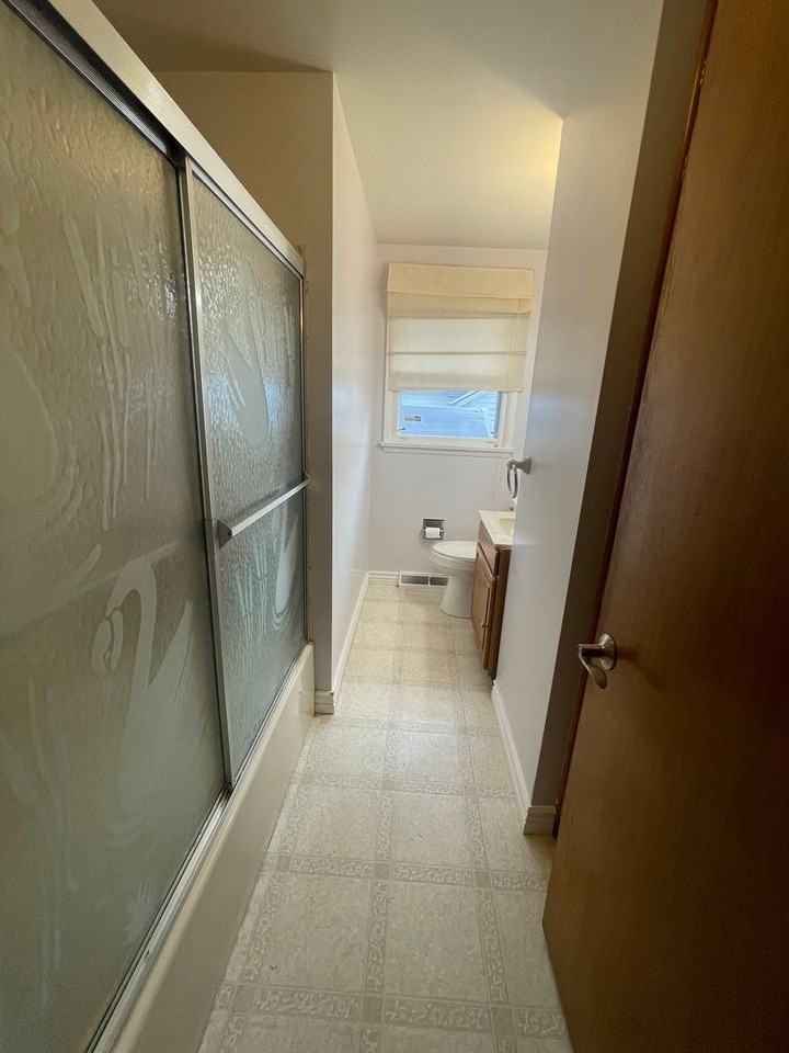 4324 W Everett Ave - Photo 6 of 11