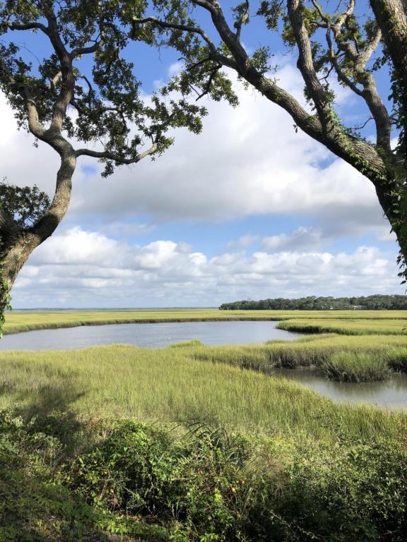 2195 Canyon Drive - Photo 2 of 8