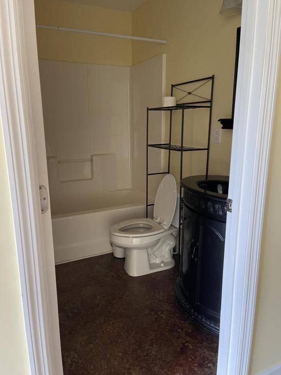 1035 Mercantile Street - Photo 3 of 4