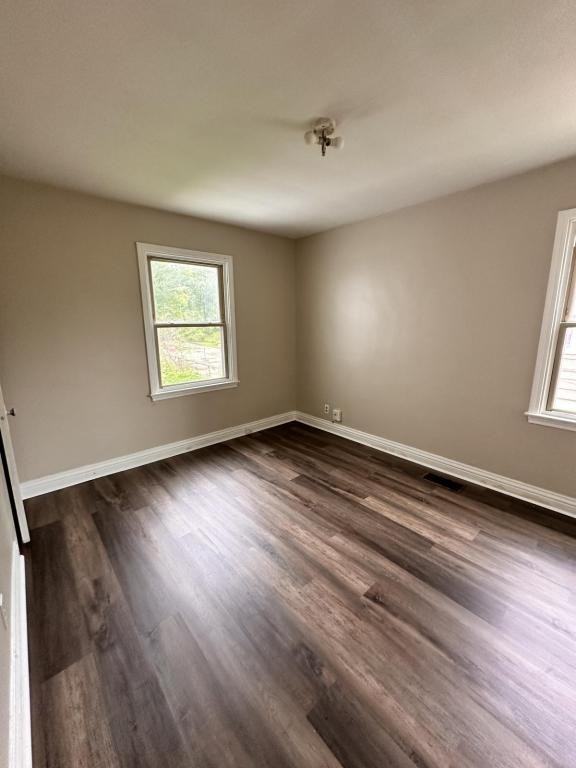 3812 Bank St - Photo 2 of 11