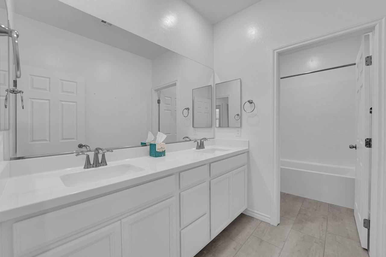 987 Crystal Grotto Avenue - Photo 7 of 25