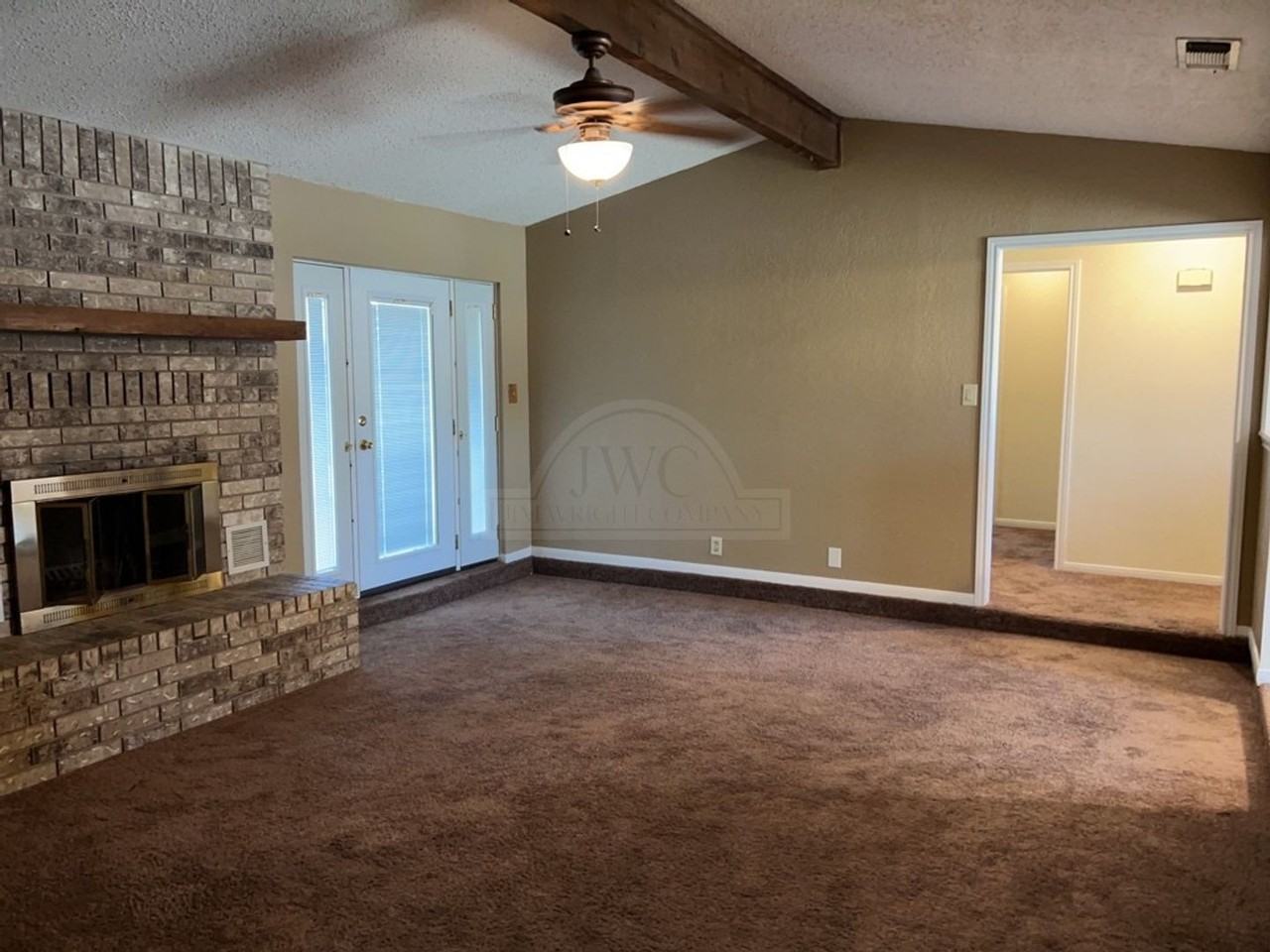 2733 Phyllis Drive - Photo 3 of 20