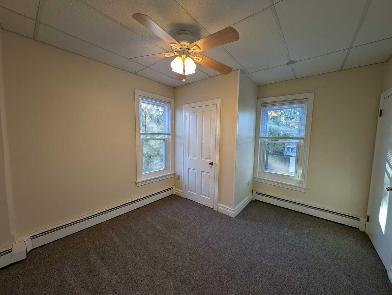 727 Glasgow Street - Photo 6 of 18