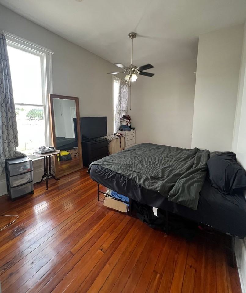 1335 Arabella St #3 - Photo 6 of 7