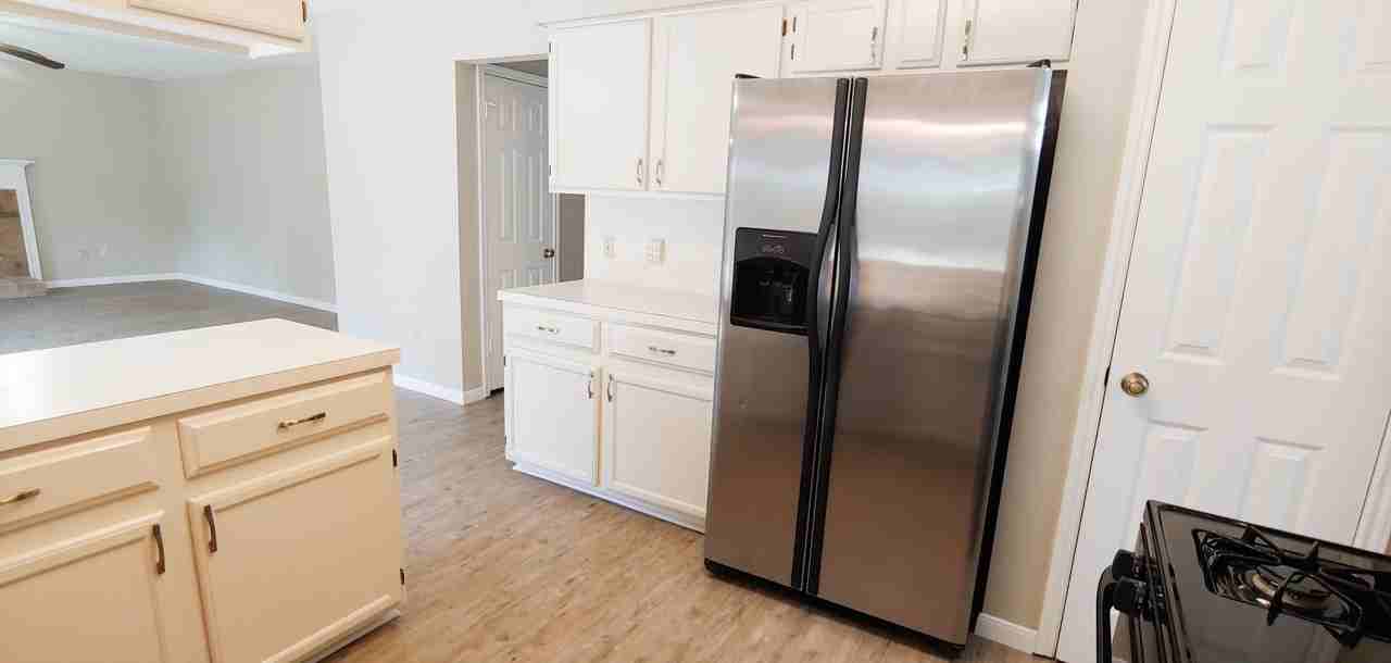 11707 Barchetta Dr - Photo 5 of 40