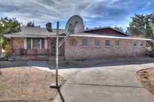 featured image of 1679 Valley View Dr