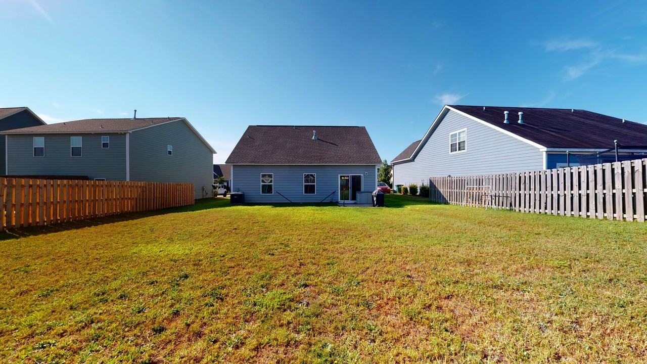 160 Kirkwood Dr - Photo 7 of 26