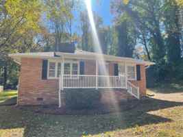 featured image of 10 W 28th St