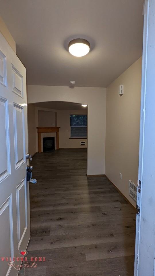 18325 Lofty Ct Se - Photo 2 of 35