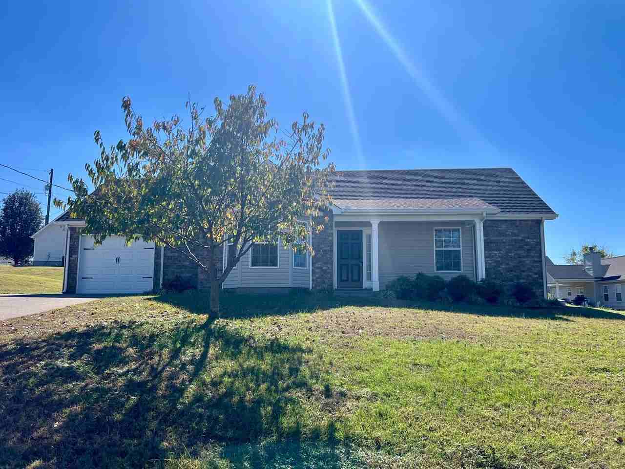 1303 Lyndsey Ridge Drive - Photo 2 of 20