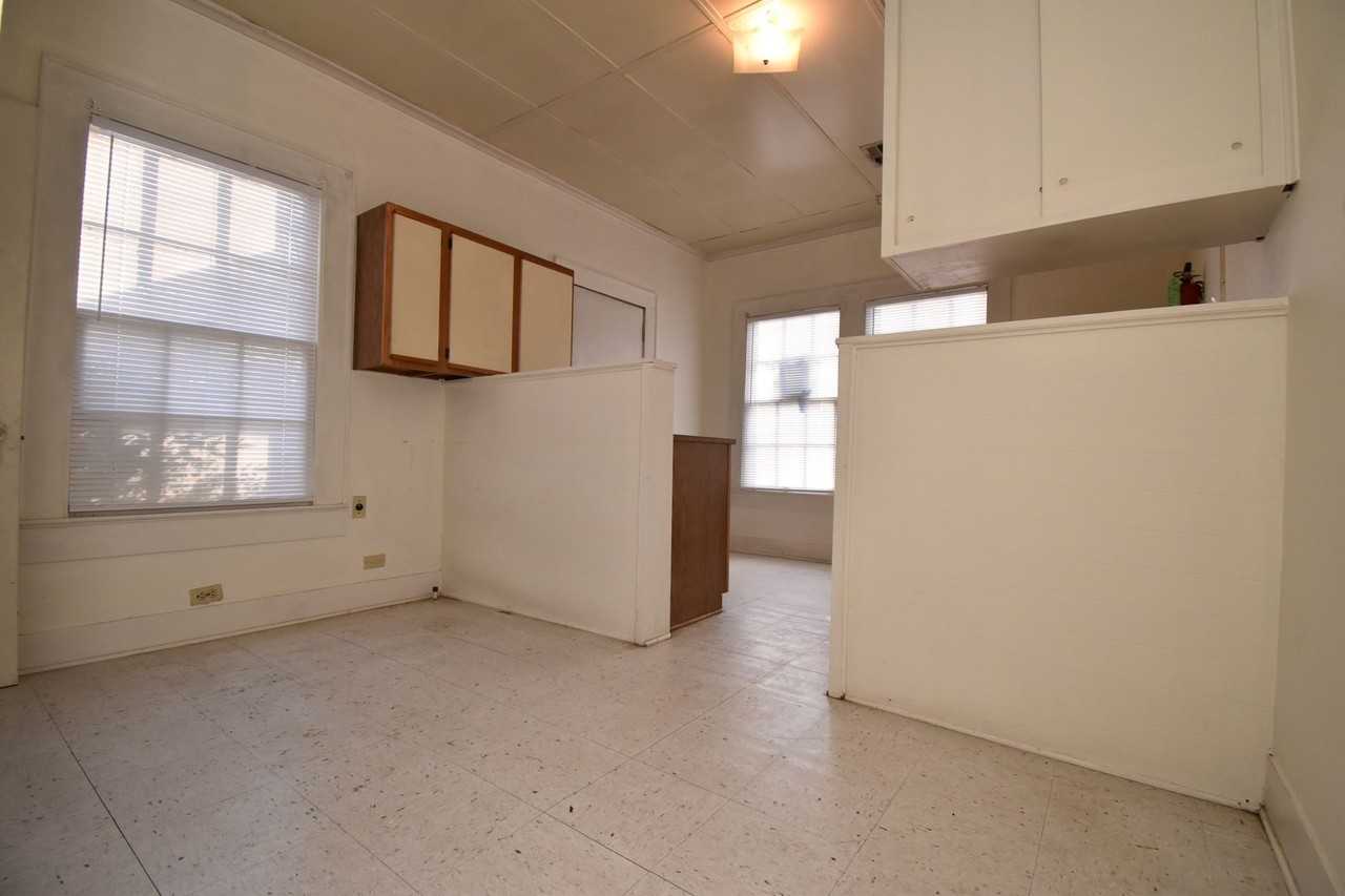 401 S Bonner St - Photo 5 of 10