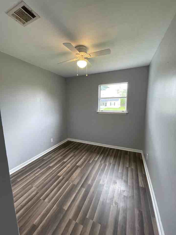 1900 9th Avenue - Photo 3 of 7