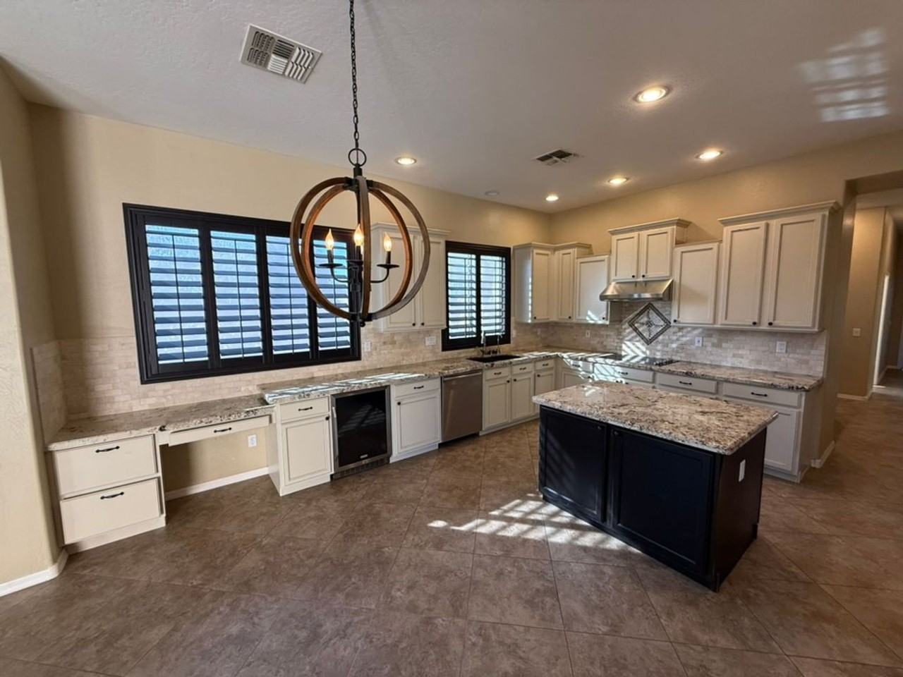 531 W Wildhorse Dr - Photo 6 of 50