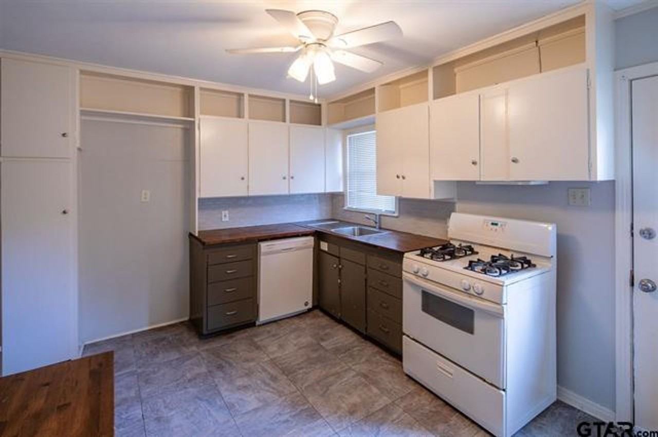 1213 Camellia Lane - Photo 3 of 10