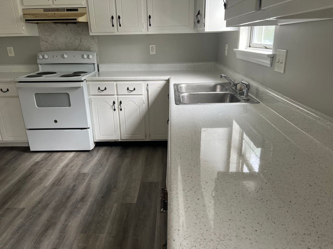 827 Brian Court - Photo 3 of 13