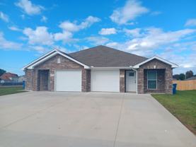 103 Anita Plz - Photo 1 of 1