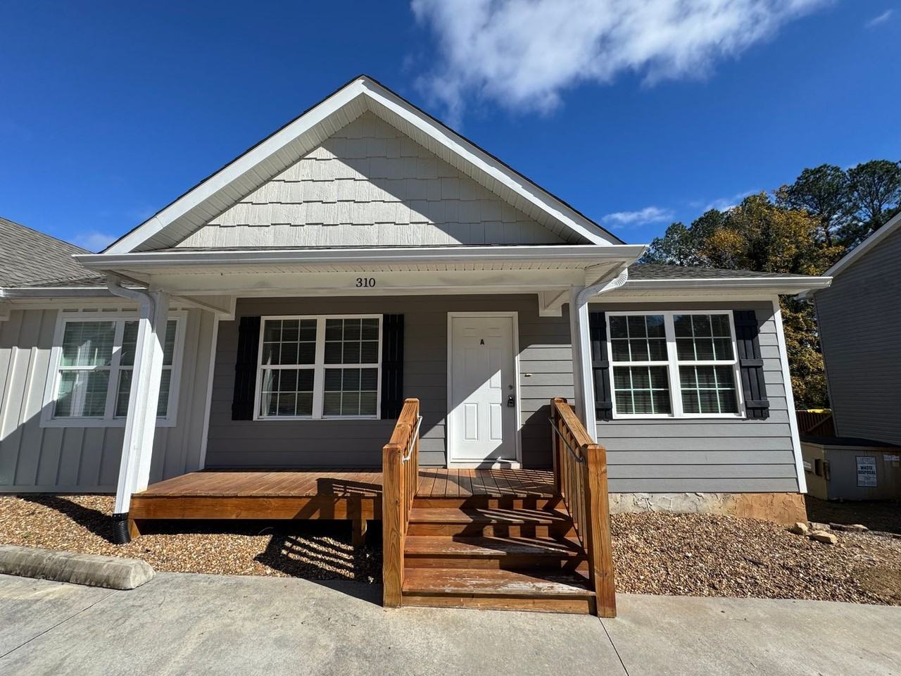 310 North Varnell Rd. - Photo 3 of 43