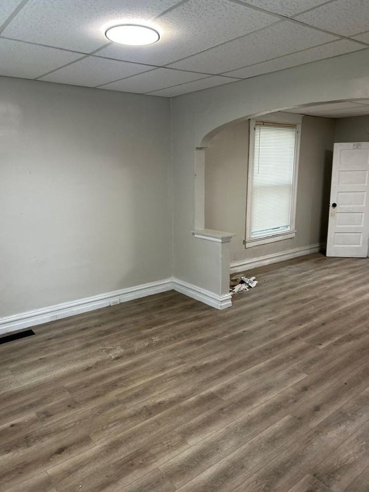 5749 Era Ave - Photo 2 of 14