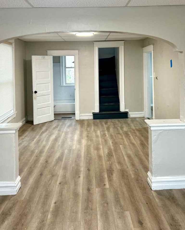 5749 Era Ave - Photo 3 of 14