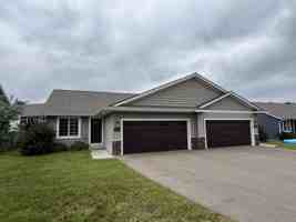 featured image of 4948 Waylon St