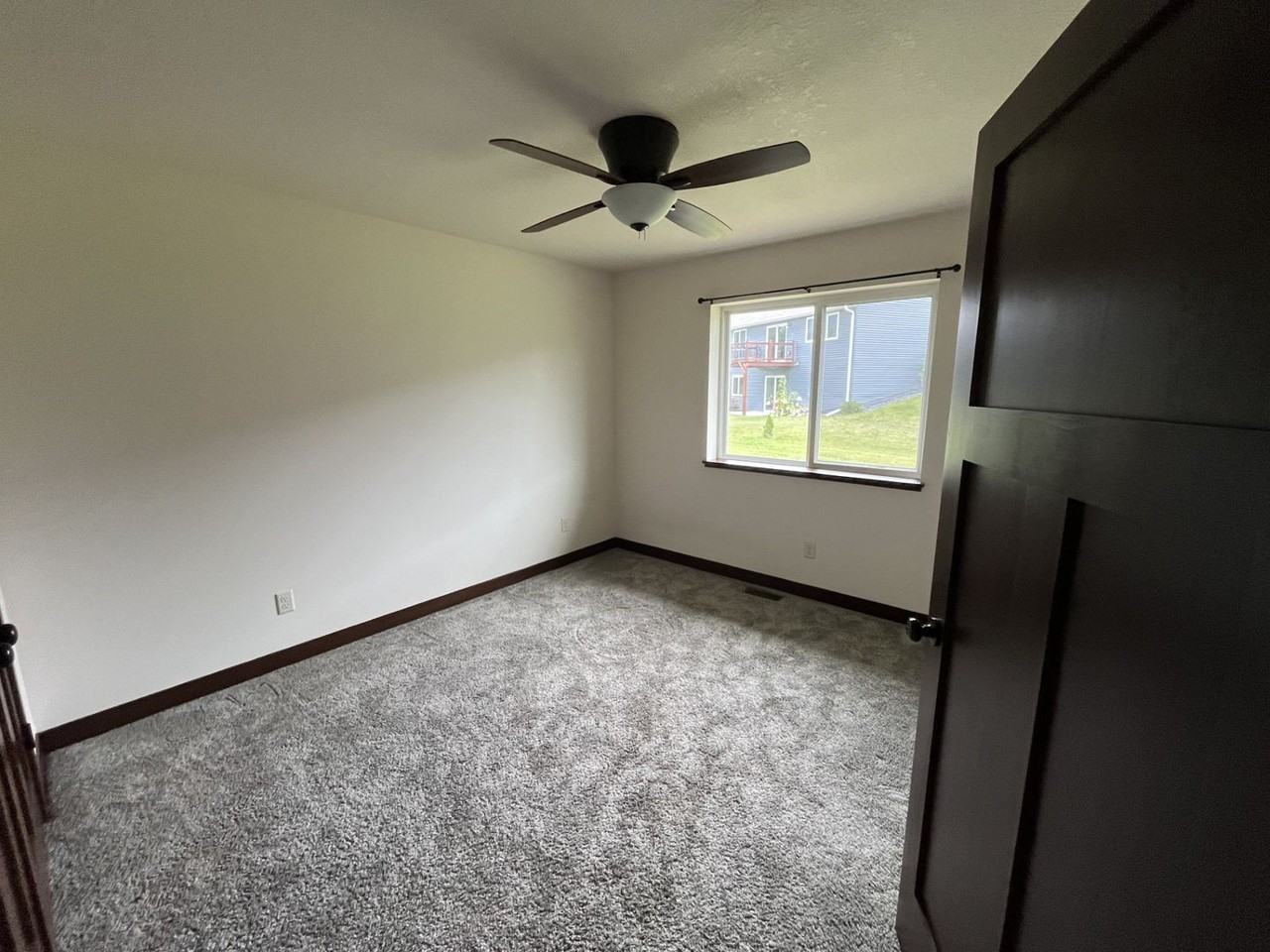 4948 Waylon Street - Photo 5 of 10