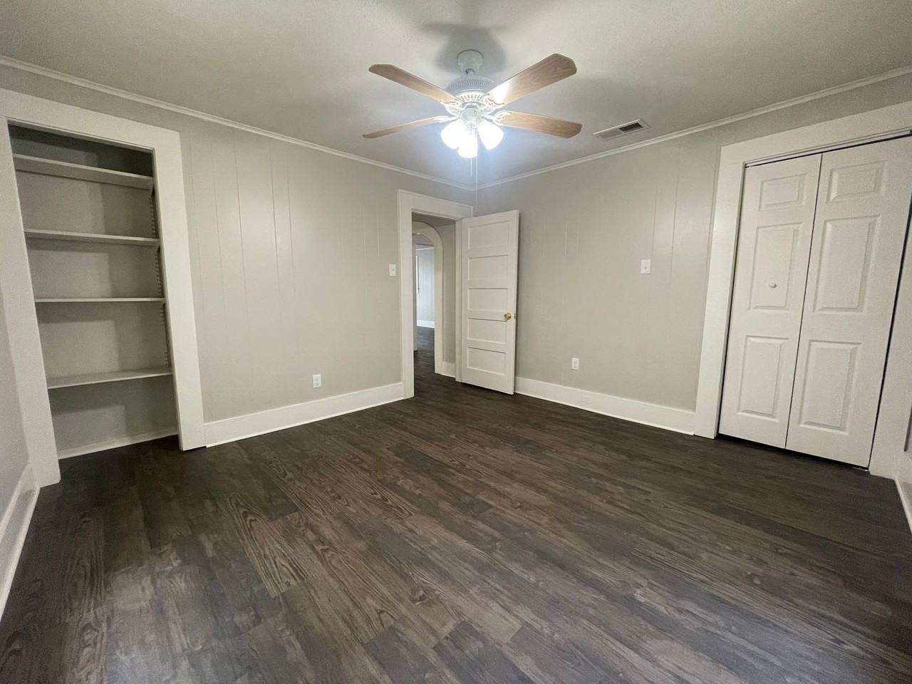 501 Rockdale Dr - Photo 6 of 17