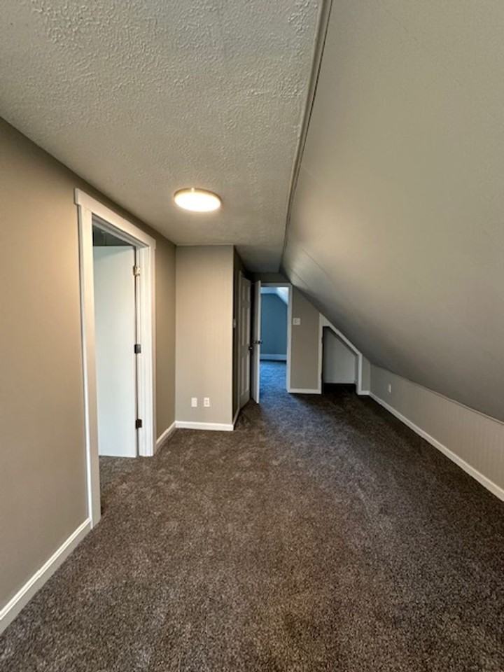 210 Edwin St Nw - Photo 7 of 10