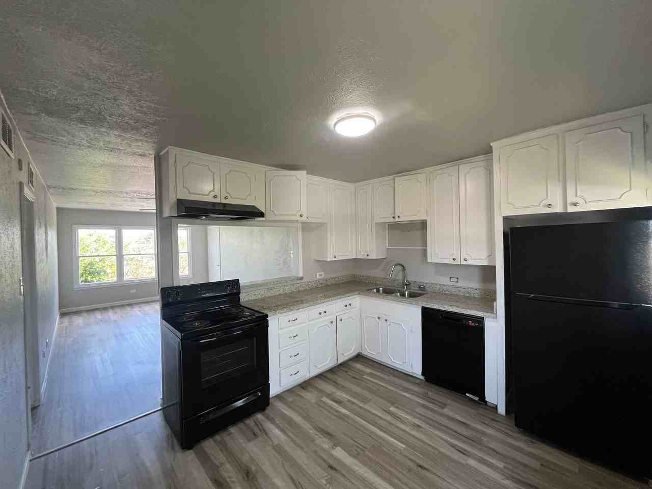 3120 Santa Fe Street #24 - Photo 7 of 11