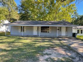 2537 Crape Myrtle St - Photo 1 of 1