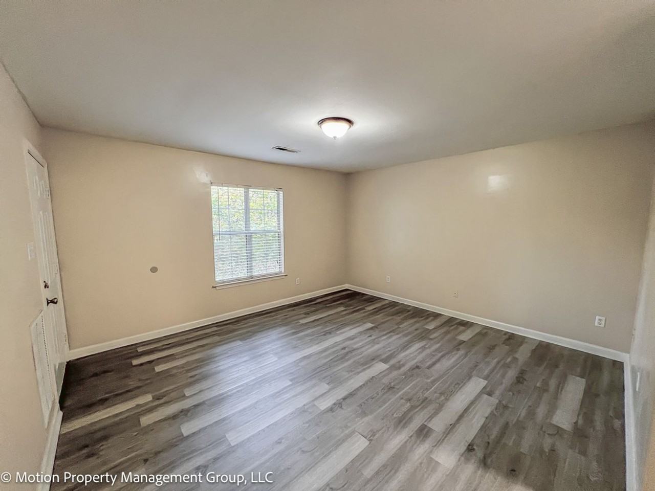 1632 Hamlet Drive #B - Photo 2 of 7