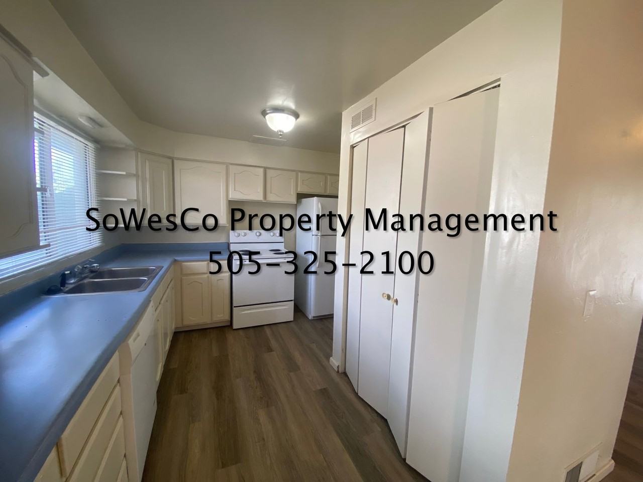 1237 N Butler Ave - Photo 3 of 11