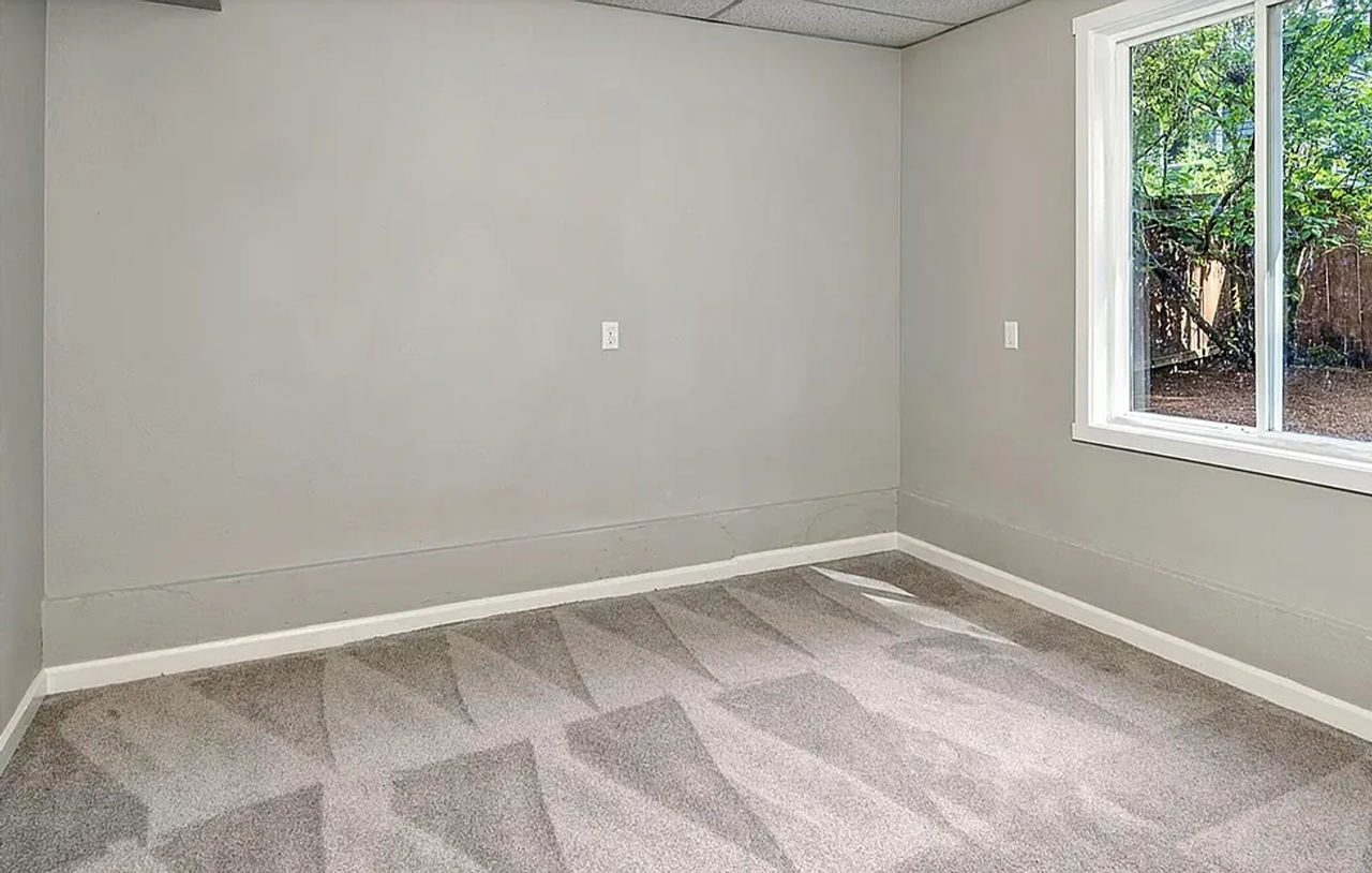 26628 Timberlane Dr Se - Photo 5 of 10