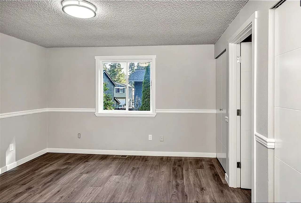 26628 Timberlane Dr Se - Photo 7 of 10