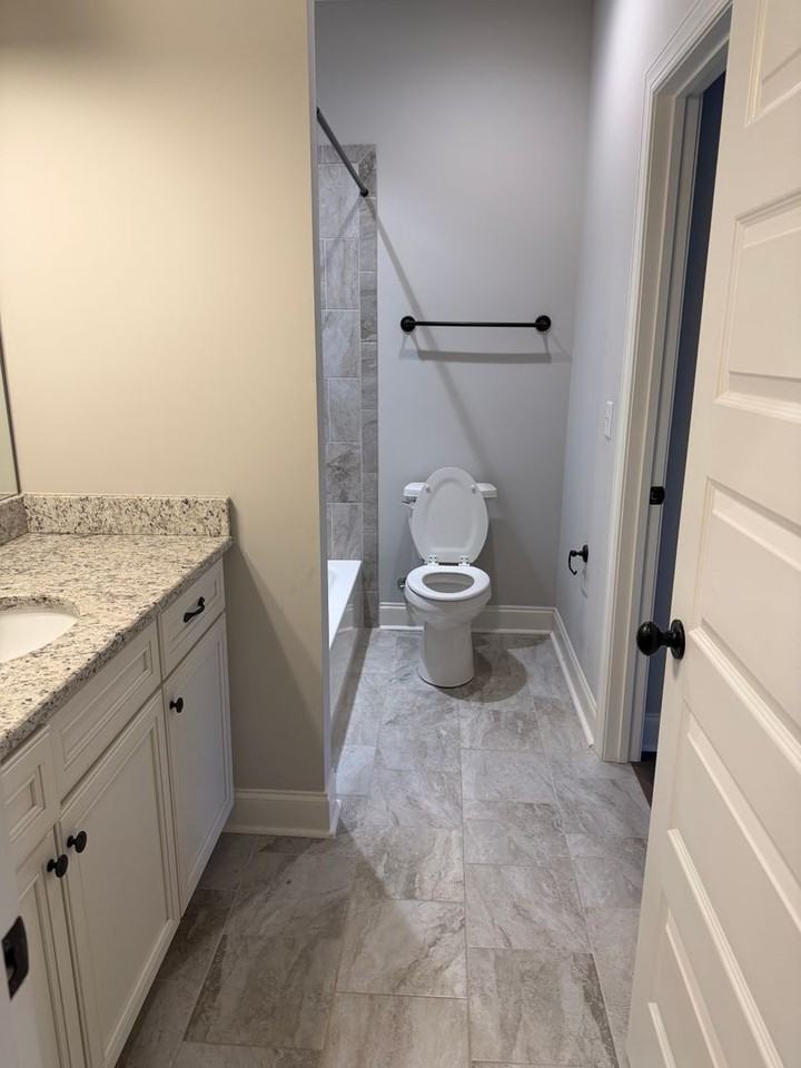 989 Pembroke Pl - Photo 5 of 23