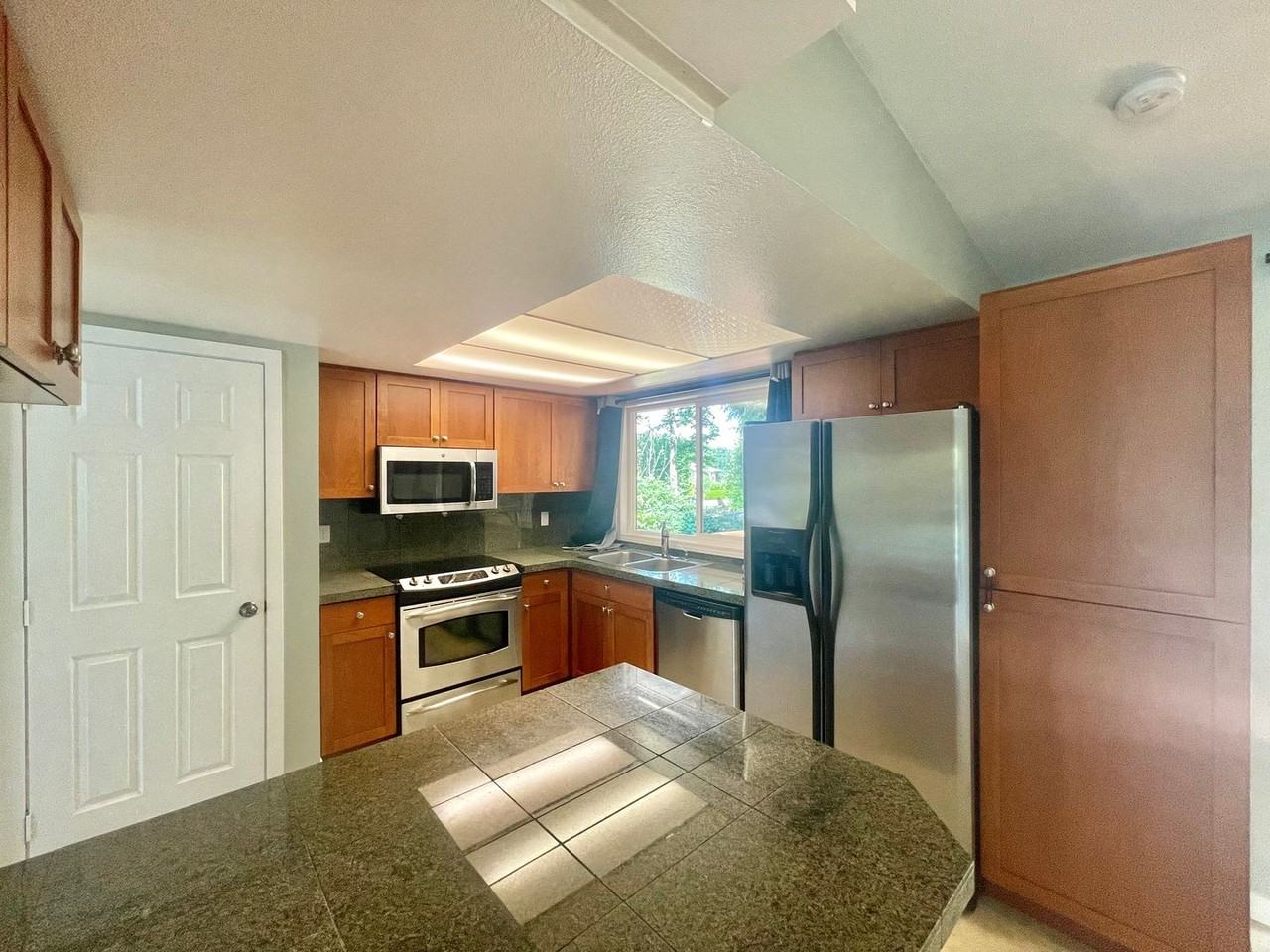 11212 Northeast 91st Street - Photo 5 of 25