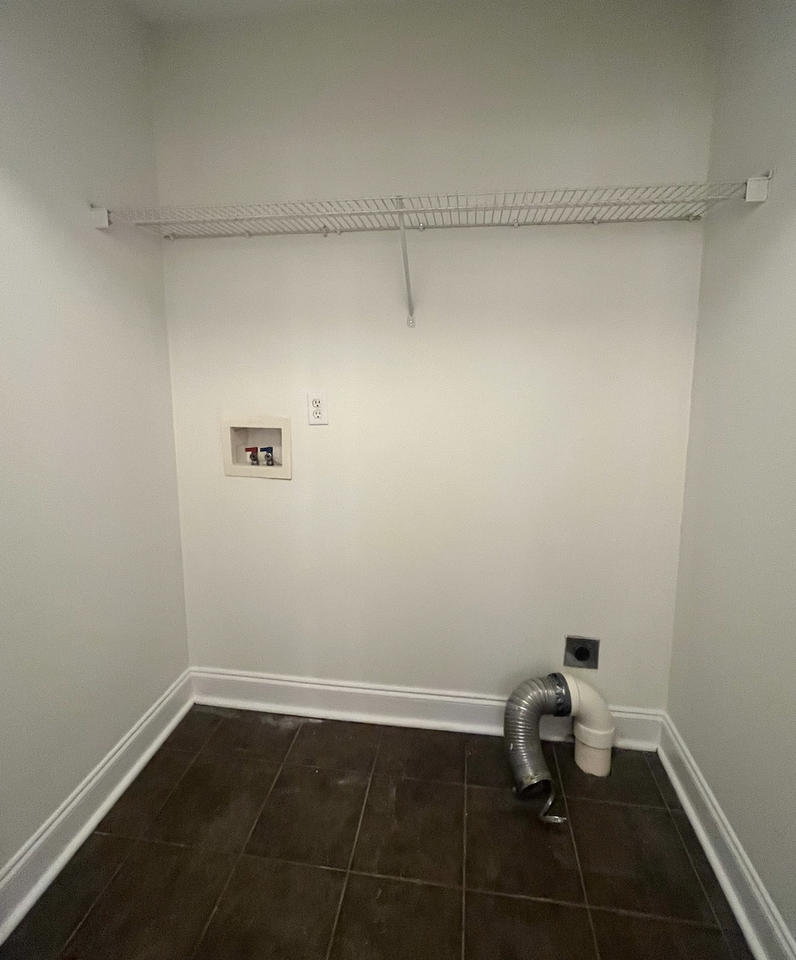 108 Bentwood Circle - Photo 5 of 17