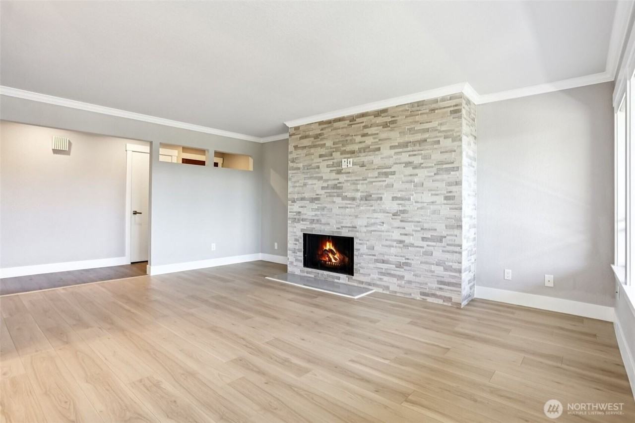 11644 100th Ave Ne - Photo 3 of 22