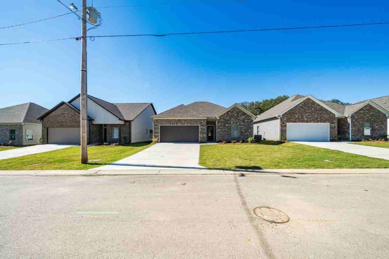 5525 Blue Jay Cir - Photo 5 of 23