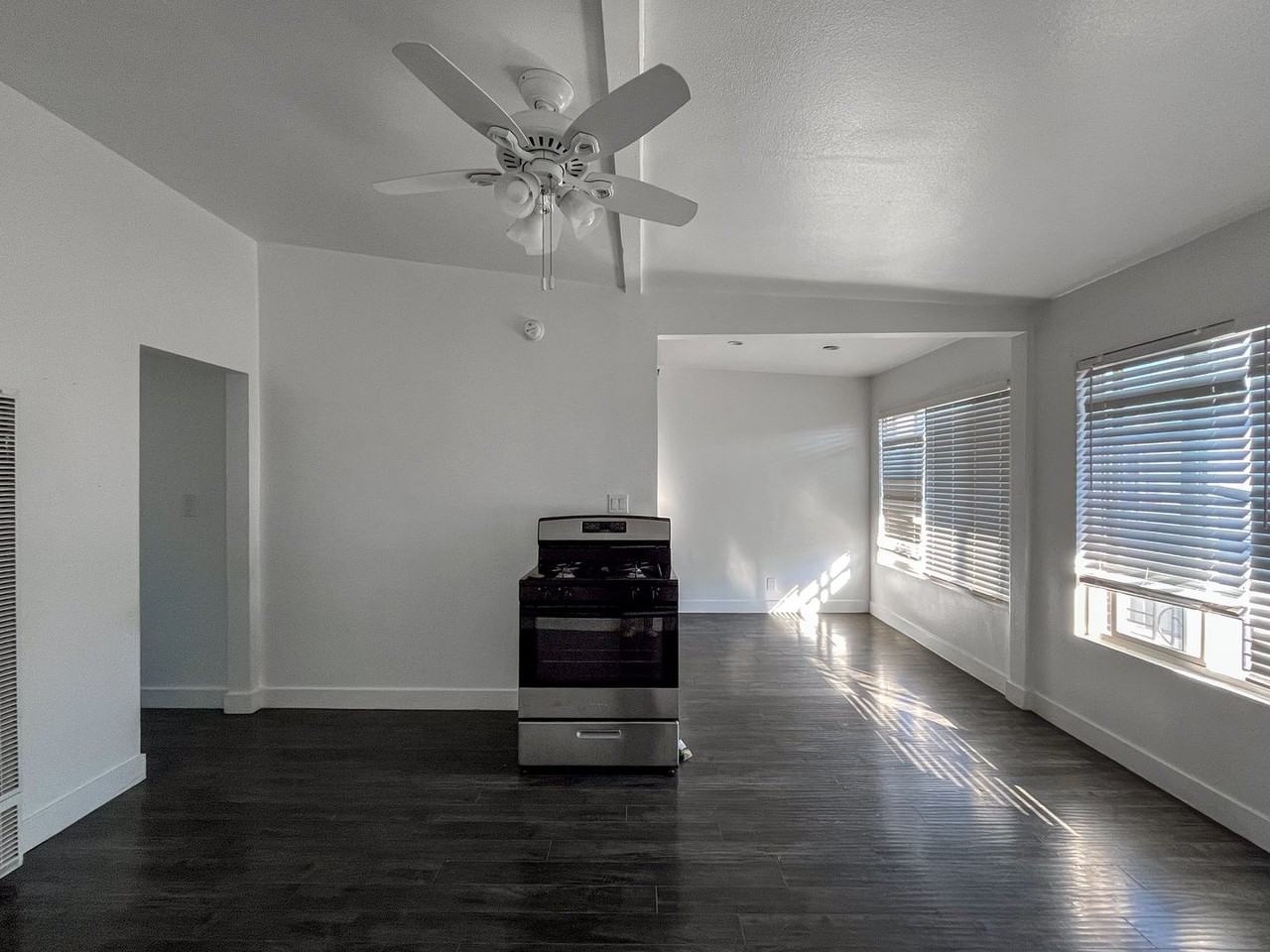 14715 Chadron Ave - Photo 7 of 33