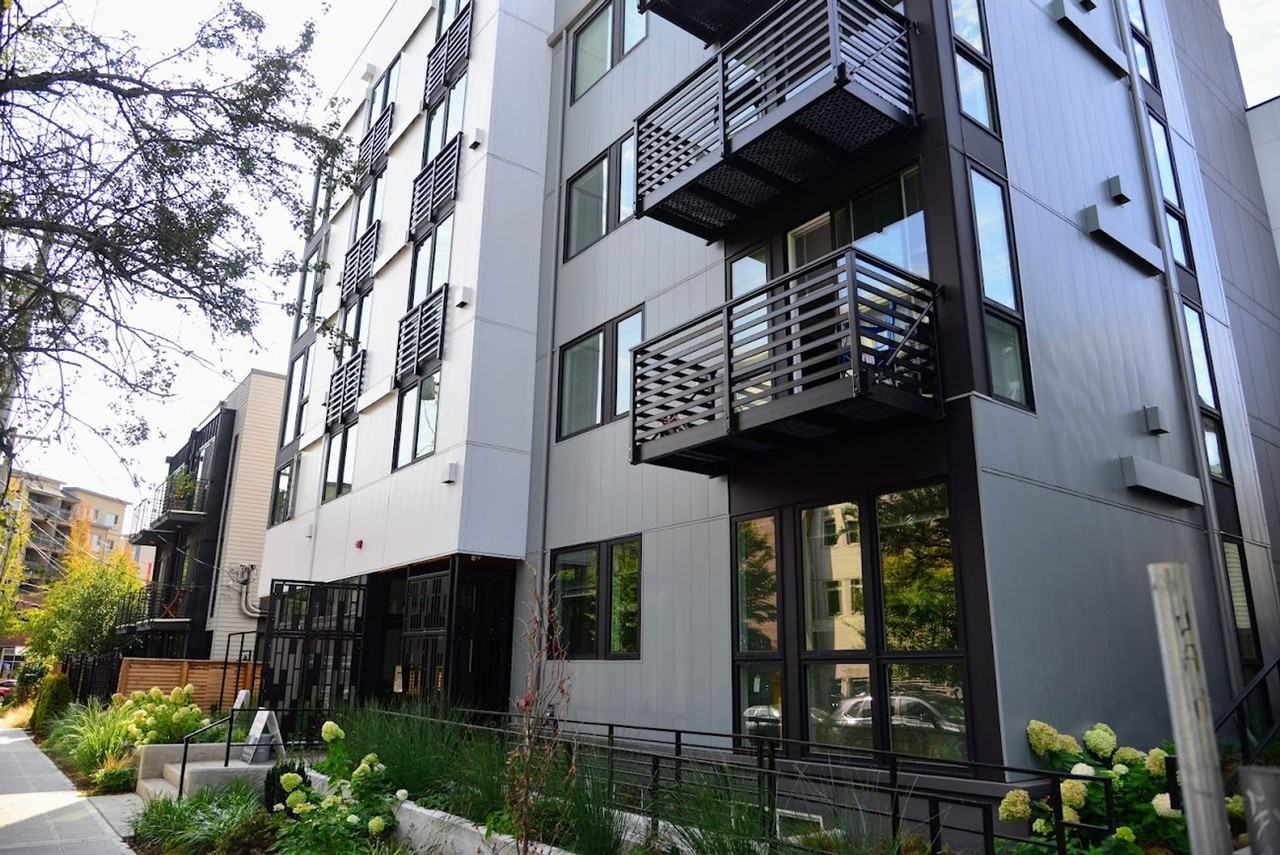 119 22nd Apartments - Photo 7 of 12