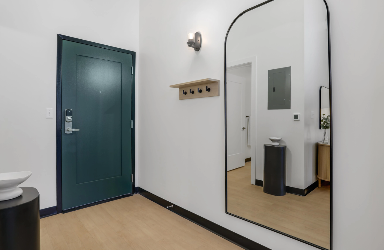 411 Piquette Ave - Photo 6 of 12